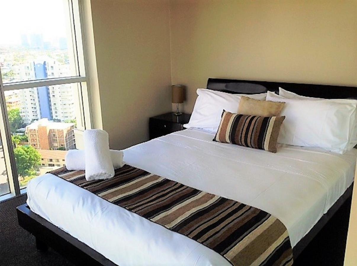 The Towers Of Chevron Renaissance - Holidays Gold Coast Exterior foto